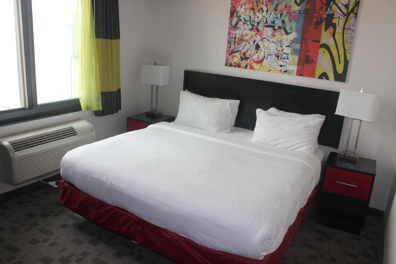 Fairfield Inn & Suites By Marriott New York Queens/Queensboro Bridge Eksteriør billede