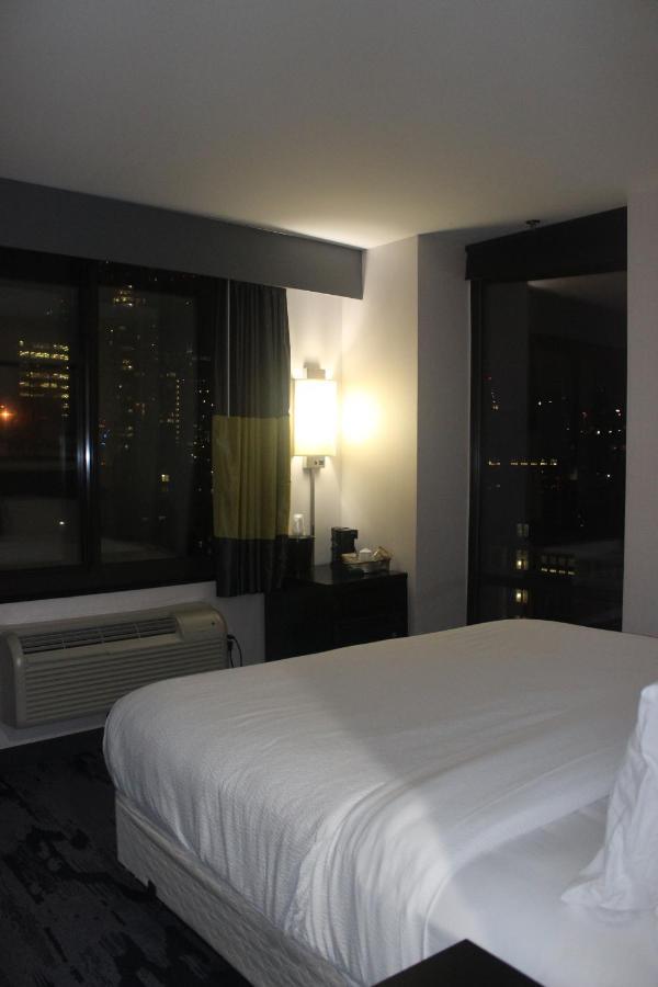 Fairfield Inn & Suites By Marriott New York Queens/Queensboro Bridge Eksteriør billede