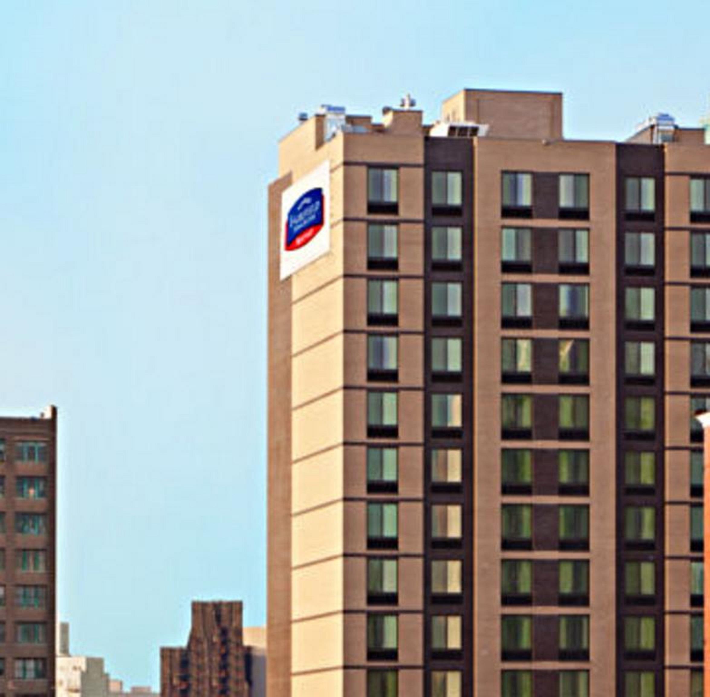 Fairfield Inn & Suites By Marriott New York Queens/Queensboro Bridge Eksteriør billede