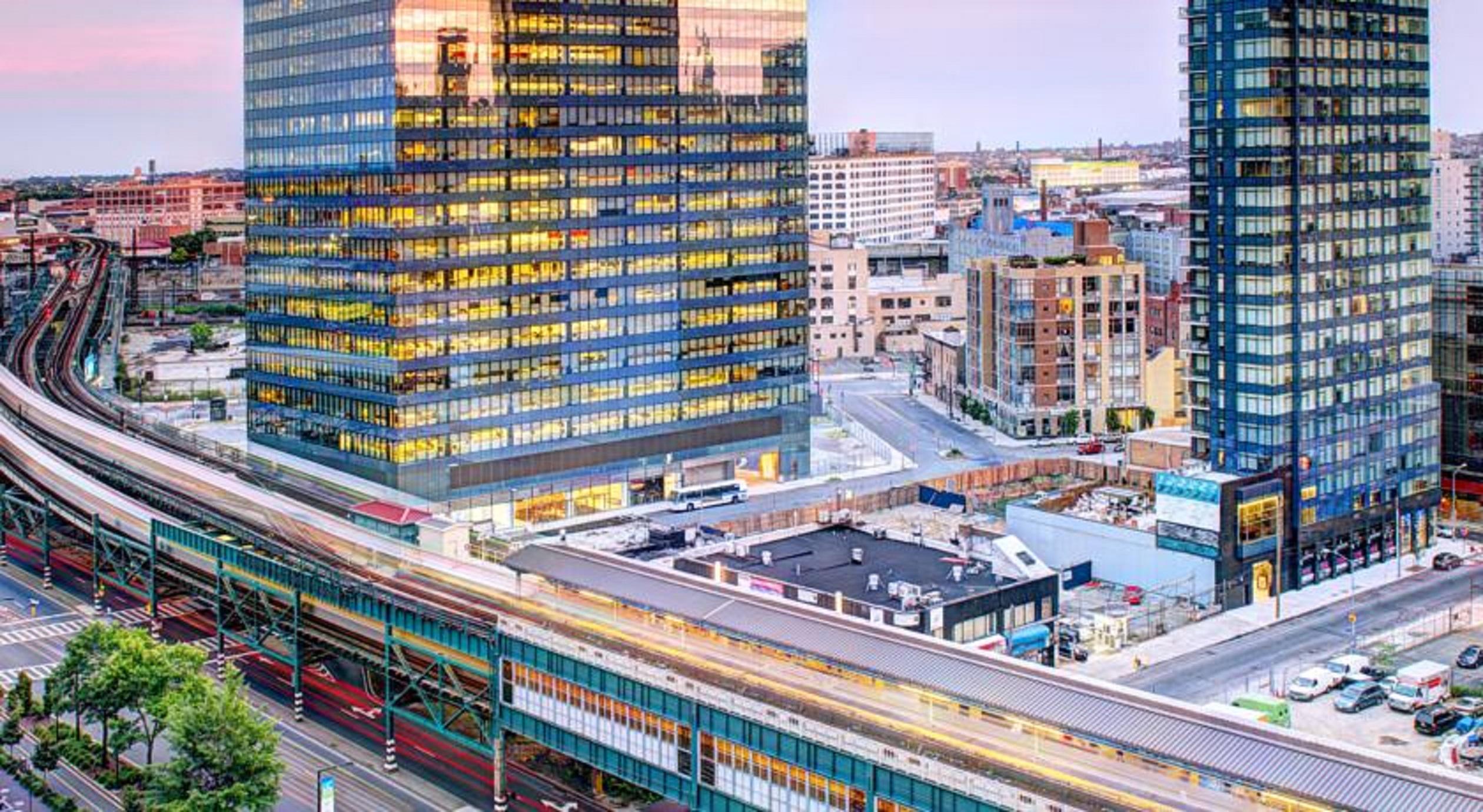 Fairfield Inn & Suites By Marriott New York Queens/Queensboro Bridge Eksteriør billede