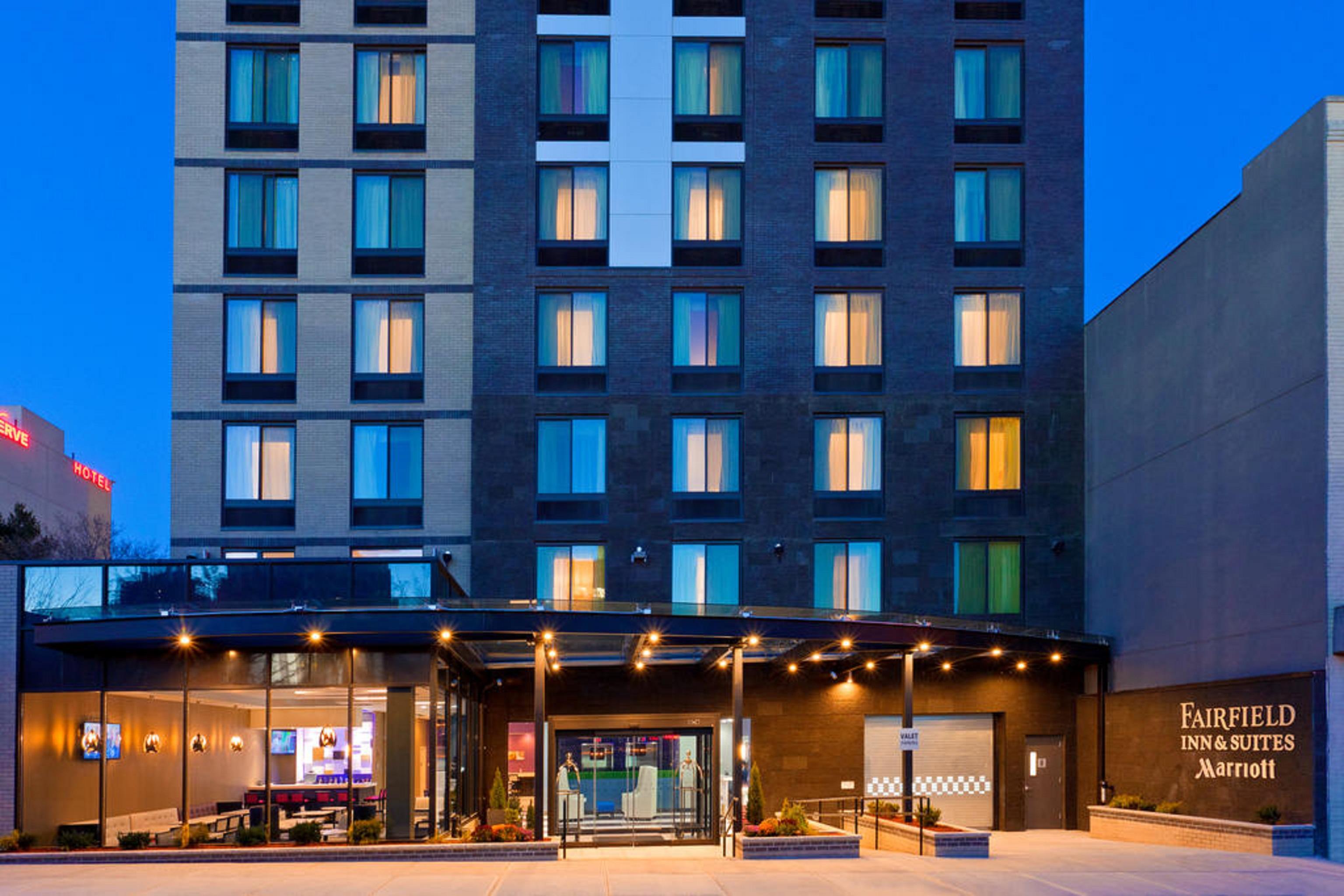 Fairfield Inn & Suites By Marriott New York Queens/Queensboro Bridge Eksteriør billede
